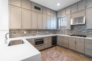 1757 9th St , Fort Lauderdale, FL 33304 - MLS#A11964022