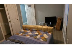 2530 Nw 17th St Fort Lauderdale, FL 33311 - MLS#A11964037