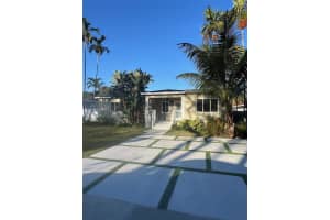 424 La Villa Dr 1 Miami Springs, FL 33166 - MLS#A11964041