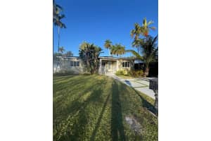 424 La Villa Dr 1 Miami Springs, FL 33166 - MLS#A11964041