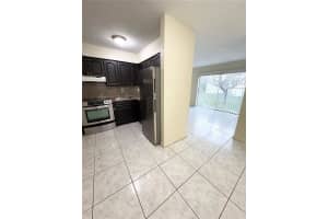 813 Sw 10th St B Hallandale Beach, FL 33009 - MLS#A11964050