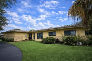 9761 Sw 148th St, Miami