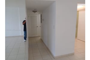 1913 S Ocean Dr 423 Hallandale Beach, FL 33009 - MLS#A11964083