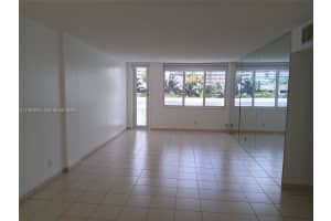 1913 S Ocean Dr 423 Hallandale Beach, FL 33009 - MLS#A11964083