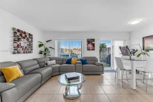 17501 Sw 140th Ct Miami, FL 33177 - MLS#A11964107