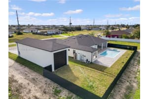 302 N El Dorado Blvd Cape Coral, FL 33993 - MLS#A11964113