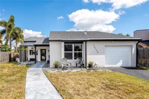 16794 Royal Poinciana Dr, Weston