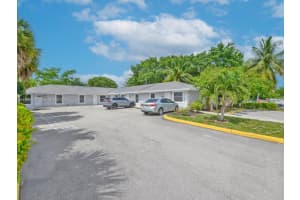 241 Nw 40th St 4 Oakland Park, FL 33309 - MLS#A11964118