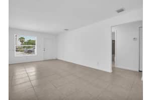 241 Nw 40th St 4 Oakland Park, FL 33309 - MLS#A11964118