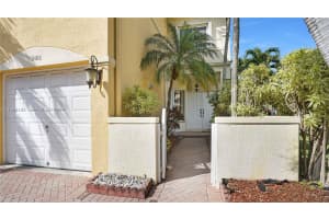 5486 Nw 112th Path 5486 Doral, FL 33178 - MLS#A11964134