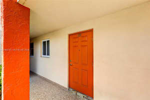 8040 Sunrise Lakes Dr E Apt 108, Sunrise, FL 33322, - MLS#A11964147