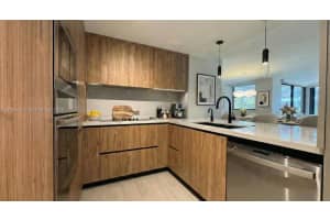 170 Ocean Lane Dr 403 Key Biscayne, FL 33149 - MLS#A11964155