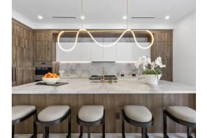 123 Murray Rd West Palm Beach, FL 33405 - MLS#A11964207