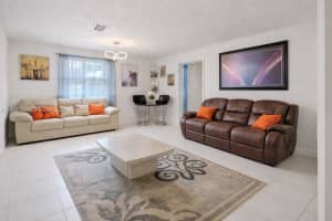 121 Sw 28th Ter Fort Lauderdale, FL 33312 - MLS#A11964218