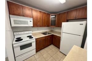 7220 Nw 179th St 211 Hialeah, FL 33015 - MLS#A11964230