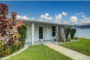 4917 W Park Rd Hollywood, FL 33021 - MLS#A11964236