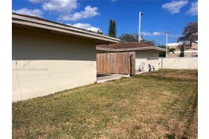 5782 Sw 61st St 5782 Miami, FL 33143 - MLS#A11964239