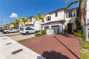 3419 W 105th Pl Hialeah, FL 33018 - MLS#A11964267