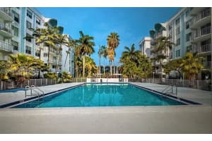 496 Nw 165th St Rd D-614, Miami