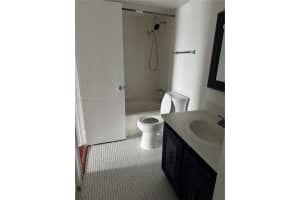 496 Nw 165th St Rd D-614 Miami, FL 33169 - MLS#A11964275