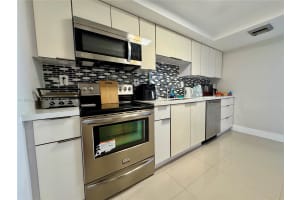 18011 Biscayne Blvd 1802 Aventura, FL 33160 - MLS#A11964296