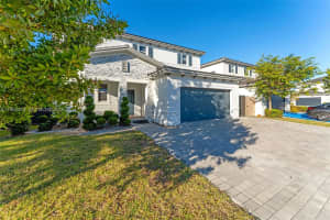 13611 Sw 184th Ter Miami, FL 33177 - MLS#A11964319