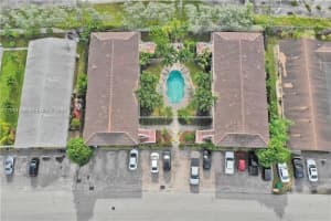 1424 Holly Heights Dr 5 Fort Lauderdale, FL 33304 - MLS#A11964326