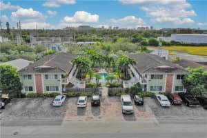 1424 Holly Heights Dr 5 Fort Lauderdale, FL 33304 - MLS#A11964326