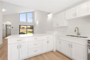 10675 Nw 30th Pl 1 Sunrise, FL 33322 - MLS#A11964371