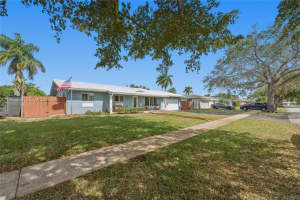 7221 Nw 10th Ct Plantation, FL 33313 - MLS#A11964442