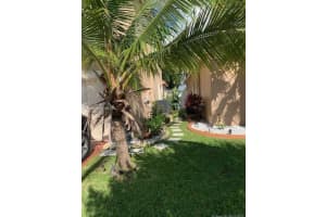 2240 Ne 37th Ter Homestead, FL 33033 - MLS#A11964452