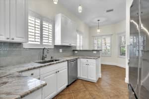 837 Vistana Circle, Naples