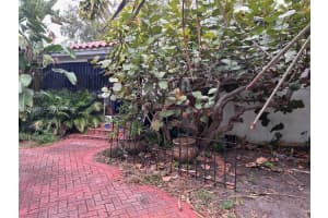 655 Ne 82nd St Miami, FL 33138 - MLS#A11964471