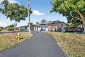 9401 Nw 81st Ct Tamarac, FL 33321 - MLS#A11964495