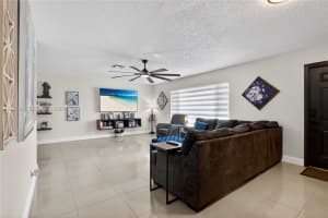 9401 Nw 81st Ct Tamarac, FL 33321 - MLS#A11964495