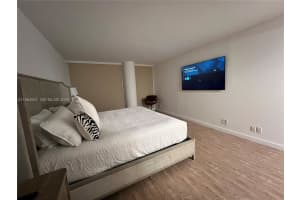 1717 N Bayshore Dr A-1057 Miami, FL 33132 - MLS#A11964501