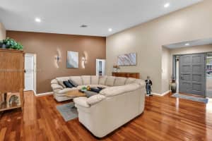 7371 Nw 83rd Way Tamarac, FL 33321 - MLS#A11964514