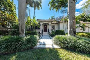 5990 Sw 83rd St South Miami, FL 33143 - MLS#A11964559