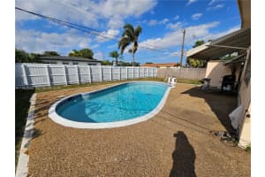 7501 Pierce St Hollywood, FL 33024 - MLS#A11964589