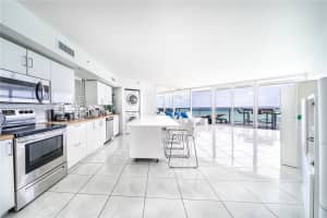 6301 Collins Ave 2802 Miami Beach, FL 33141 - MLS#A11964590