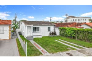 6819 Sw 25th St, Miami