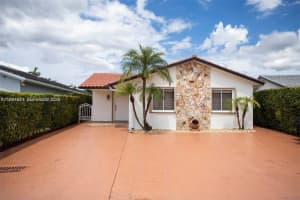 6811 Sw 105th Ct Miami, FL 33173 - MLS#A11964624