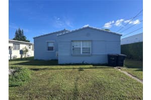2125 Bay Dr C, Miami Beach