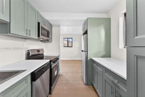 555 Nw 94th St Front Miami, FL 33150 - MLS#A11964634