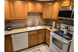 4156 Inverrary Dr 404 Lauderhill, FL 33319 - MLS#A11964639