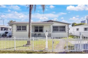 16895 Ne 4th Pl North Miami Beach, FL 33162 - MLS#A11964654