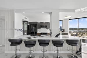 1000 Island Blvd 1710, Aventura