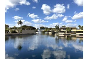 15896 Kilmarnock Dr 15896 Miami Lakes, FL 33014 - MLS#A11964734