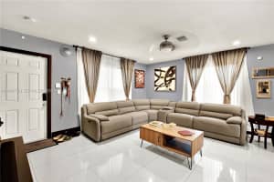 2771 Nw 8th St Pompano Beach, FL 33069 - MLS#A11964739