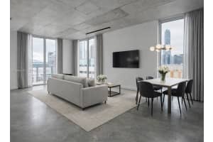 151 Se 1st St 1501, Miami